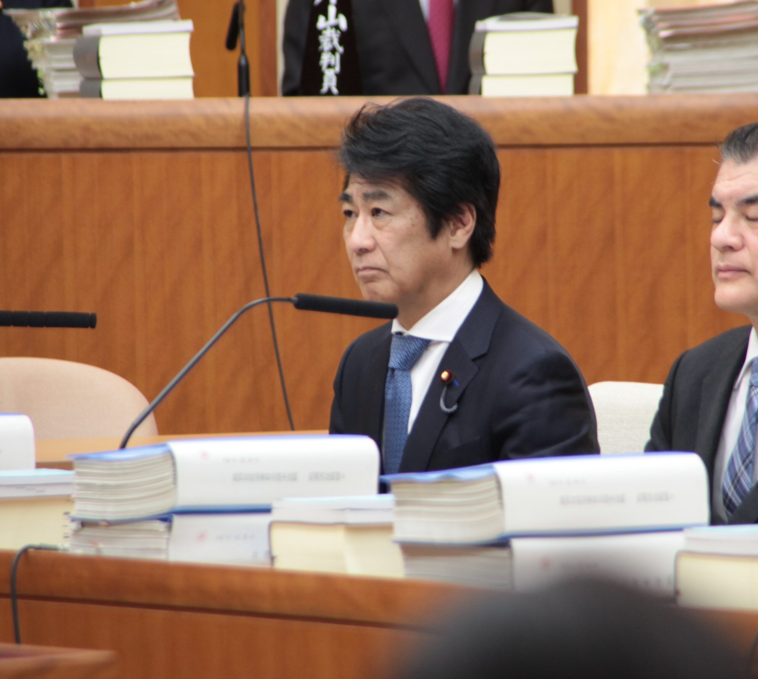 ２月28日(水) 裁判官訴追委員長として、裁判官弾劾裁判所に入廷しました。 | 田村憲久
